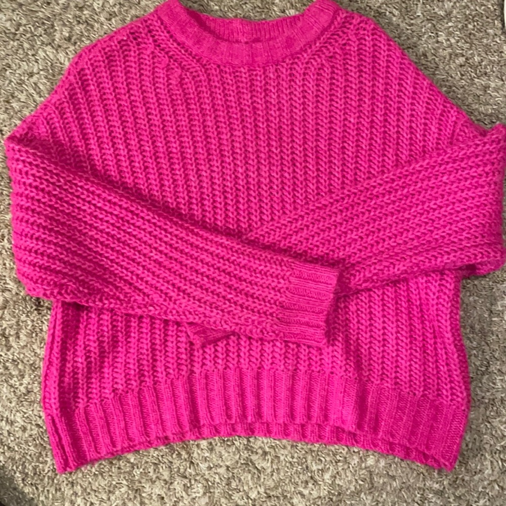 Oversized pink sweater